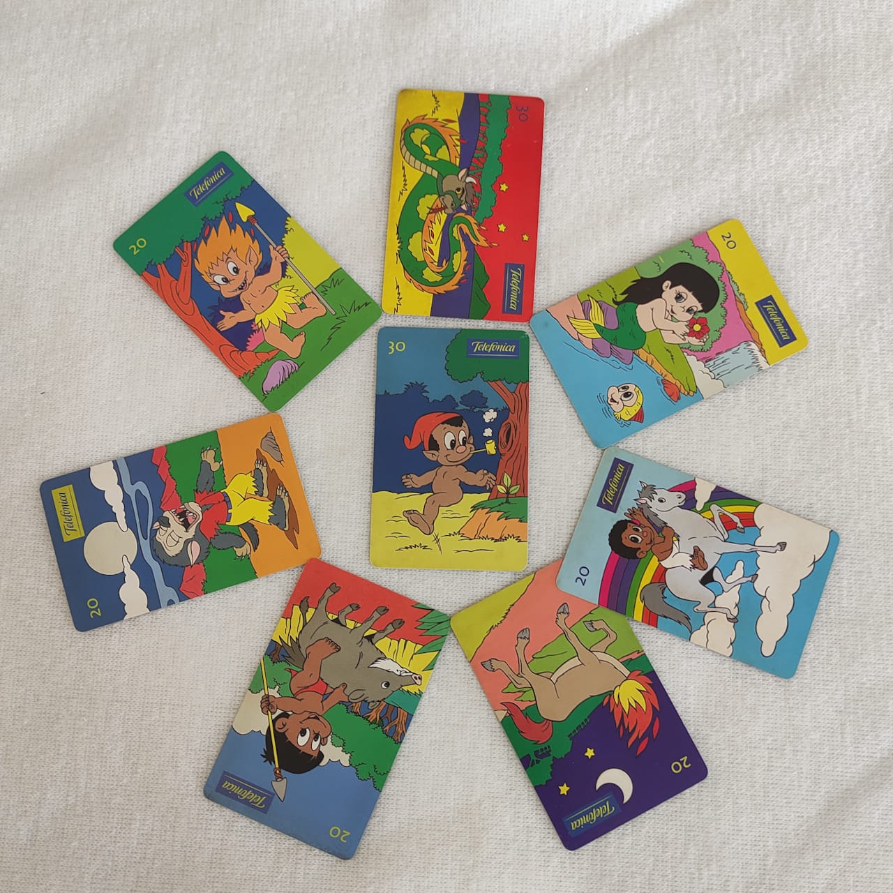 Conjunto de 8 cartões telefônicos de 1999 com personagens do folclore brasileiro.